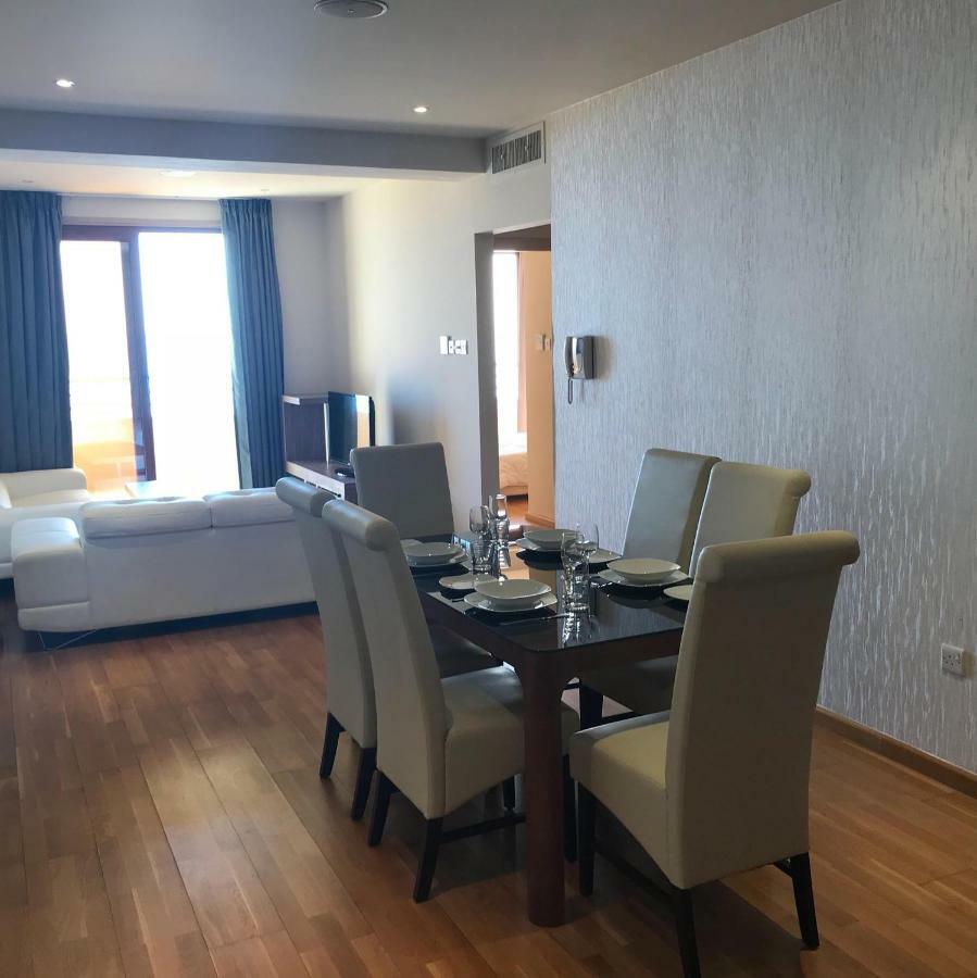 Sea View Central Apt Ithaki Lárnaka Kültér fotó