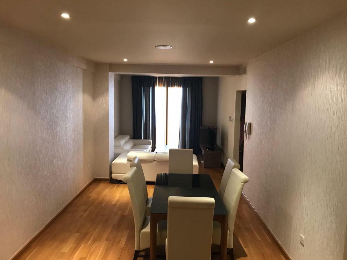 Sea View Central Apt Ithaki Lárnaka Kültér fotó